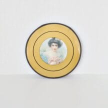 Vintage flue cover