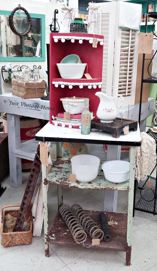 Antique Booth Styling