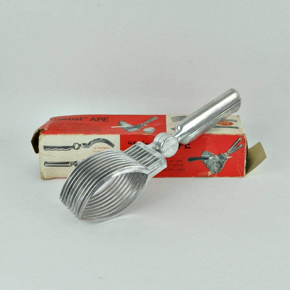 Vintage meat slicer tool - the Tiarost APE