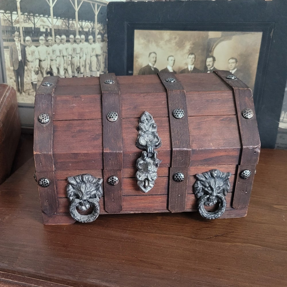 Vintage treasure chest jewelry box