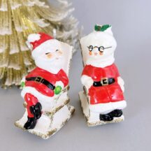 Enesco Santa and Mrs. Claus in rocking chairs salt and pepper shakers