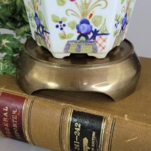 Vintage brass display stand, plant/bol/vase/candle riser