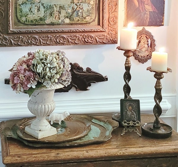 Vintage vignette in the foyer